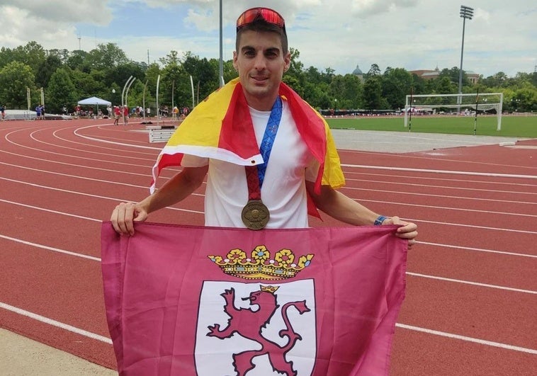 El policía leonés que triunfó en las Olimpiadas de Alabama: «Me olía que alguna medalla podía caer»